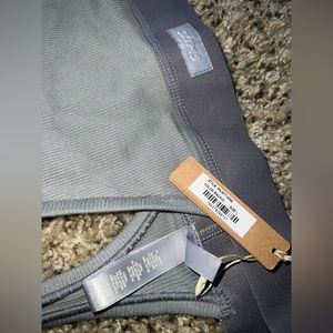 NWT SKIMS Thong Large